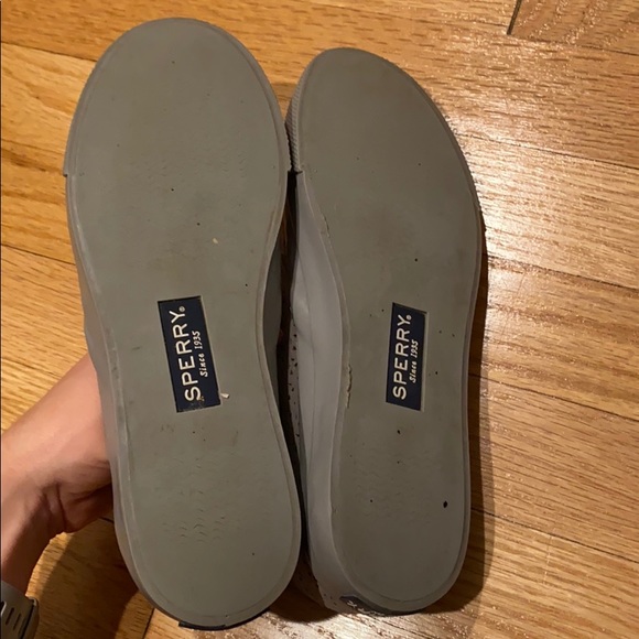 Sperry Memory Foam Gray Cut Out Slip On Shoe - Picture 3 of 6